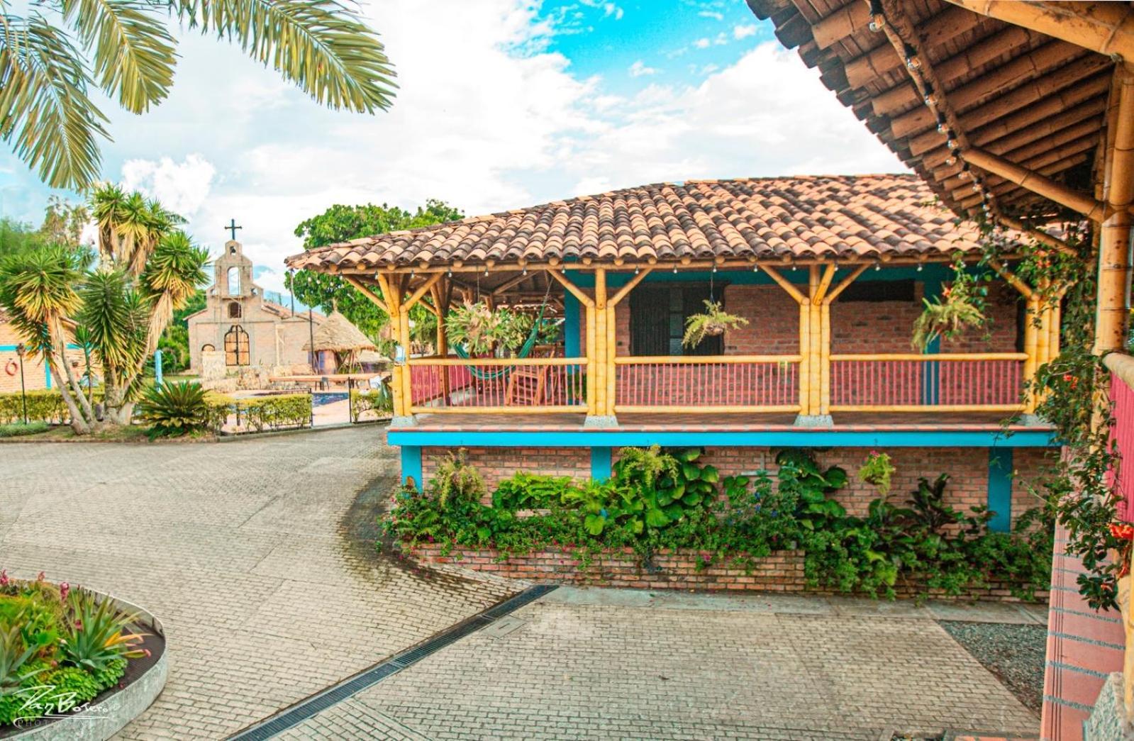 Calarcá Finca Hotel El Diamante מראה חיצוני תמונה